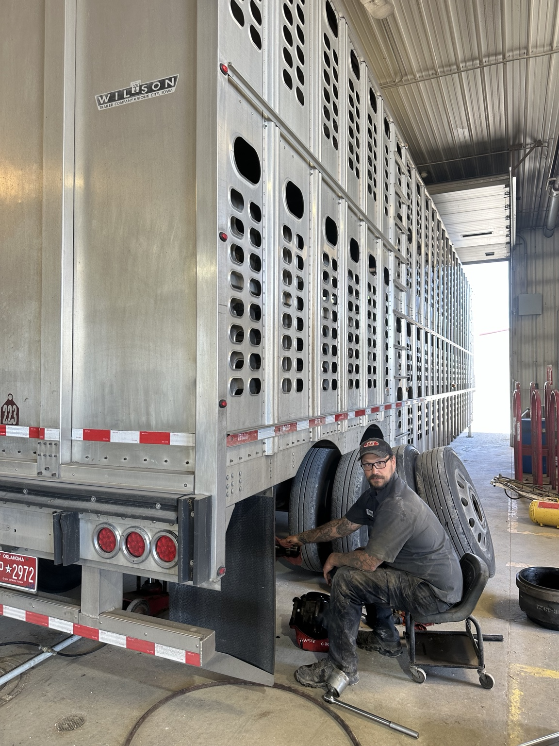 Heavy-duty trailer wheel-end inspection and bearing service at STS Truck Services